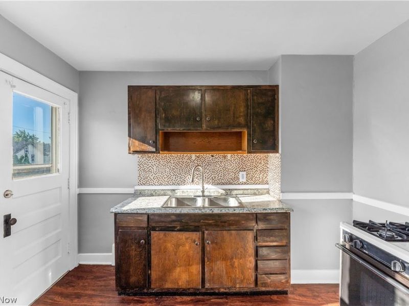 4453 W 48th Street, Unit 2/UP, Cleveland, OH 44144 Photo 11