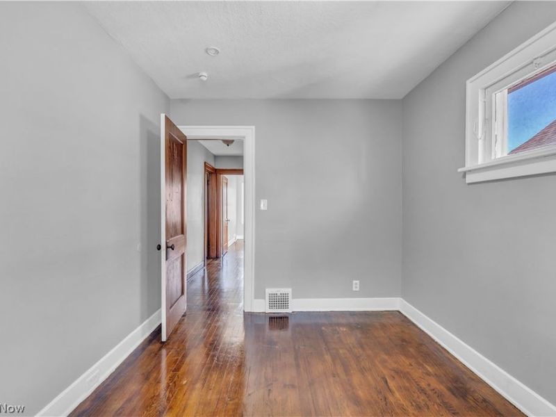 4453 W 48th Street, Unit 2/UP, Cleveland, OH 44144 Photo 14