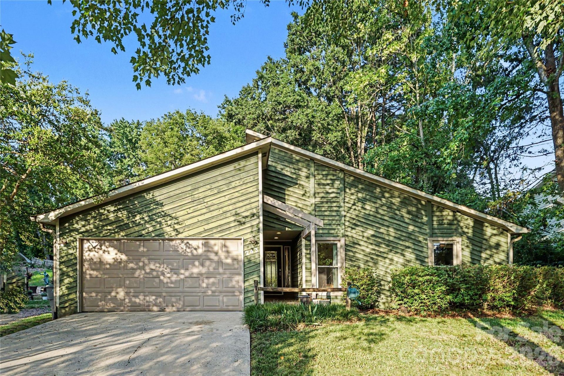 243 Vista Grande Circle, Charlotte, NC 28226 Main Photo