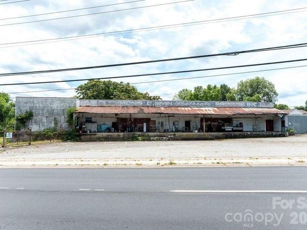 400 W 27th Street , Winston Salem, NC 27105