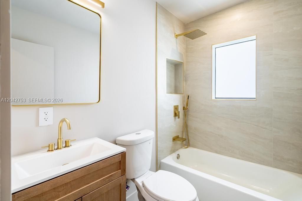 1550 NW 52nd St , Miami, FL 33142 Photo