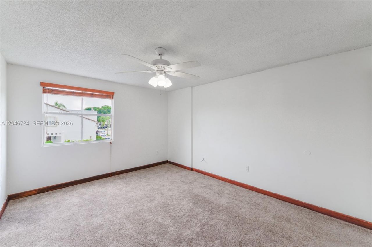 4990 NW 97th Pl , Unit 314, Doral, FL 33178 Photo