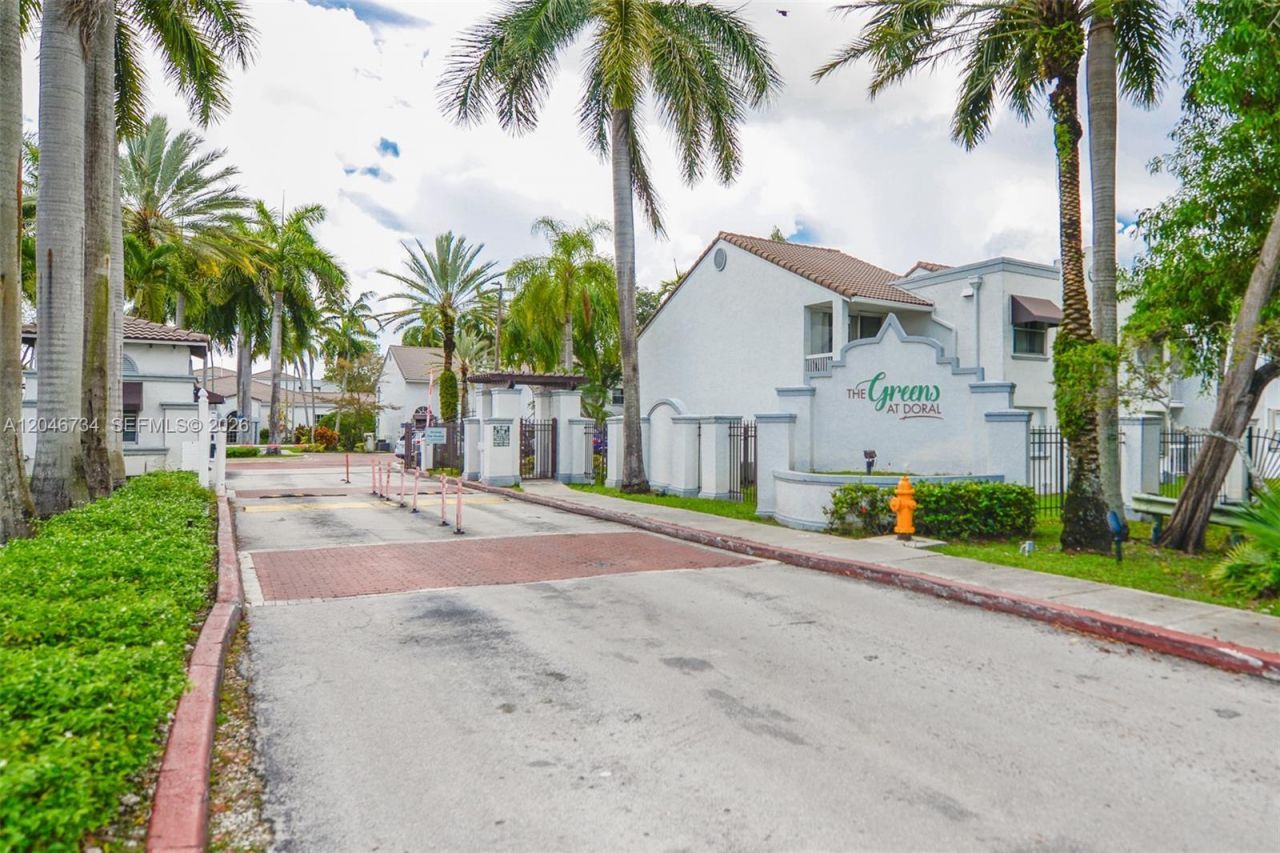 4990 NW 97th Pl , Unit 314, Doral, FL 33178 Photo