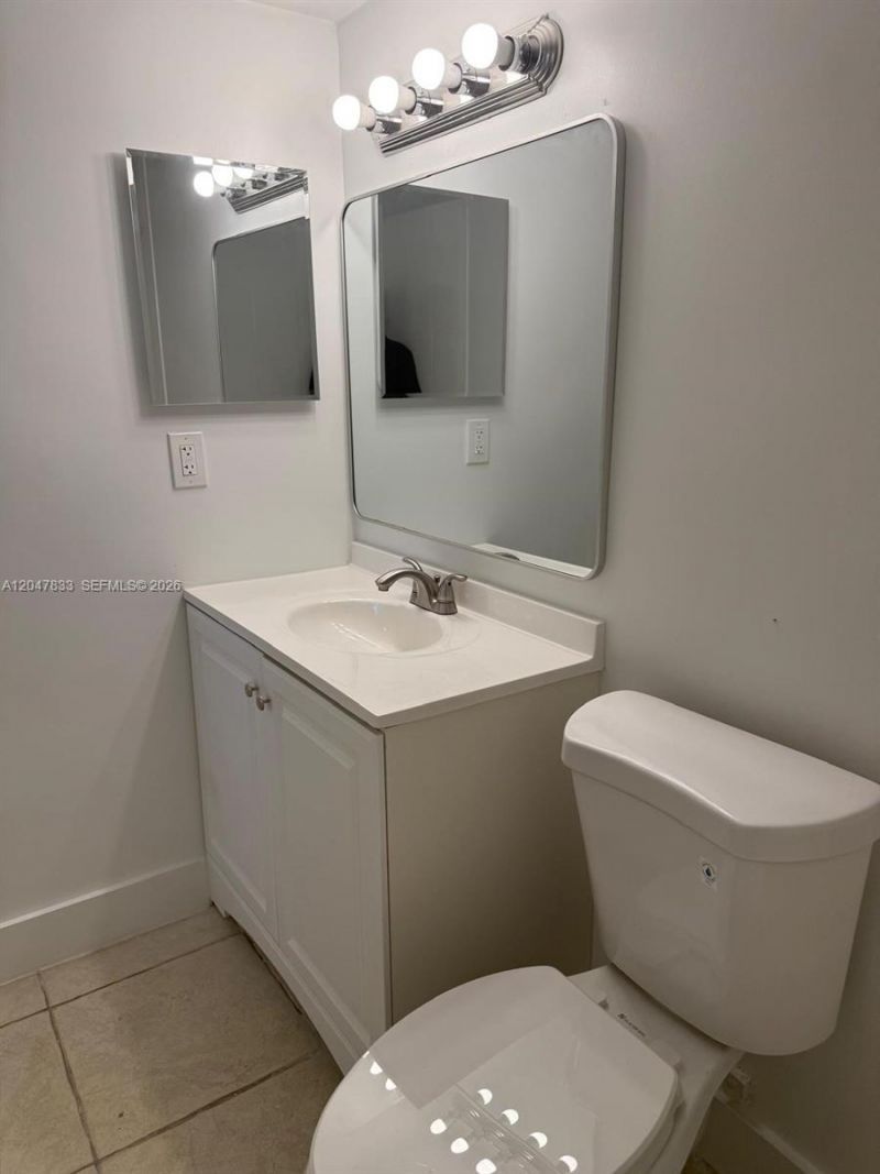 10116 Twin Lakes Dr , Unit 11-C, Coral Springs, FL 33071 Photo