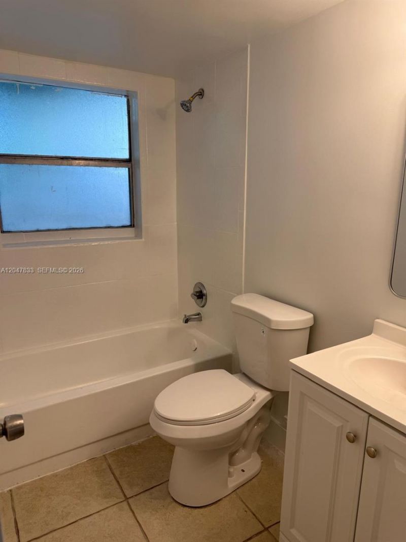 10116 Twin Lakes Dr , Unit 11-C, Coral Springs, FL 33071 Photo