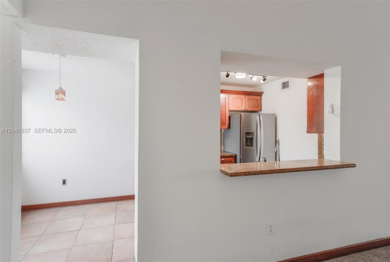 4990 NW 97th Pl , Unit 314, Doral, FL 33178 Photo
