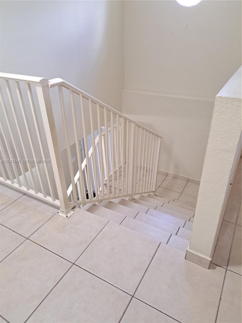 17318 NW 74th Ave, Unit 202, Hialeah, FL 33015 Photo