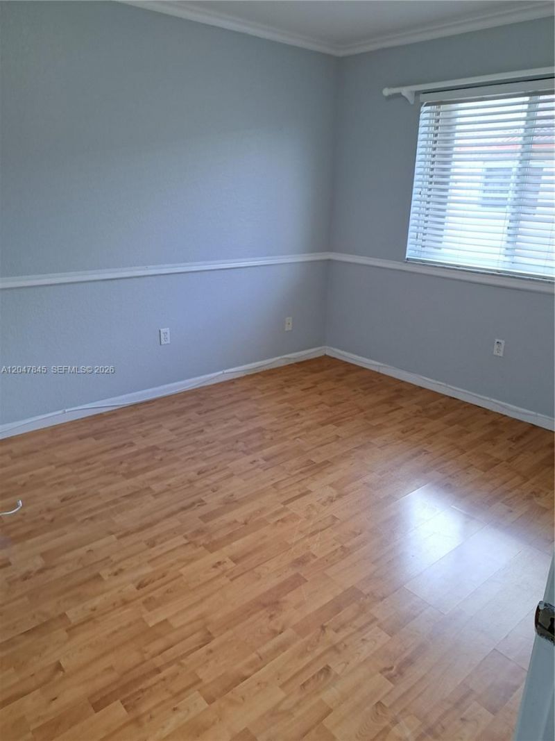 17318 NW 74th Ave, Unit 202, Hialeah, FL 33015 Photo