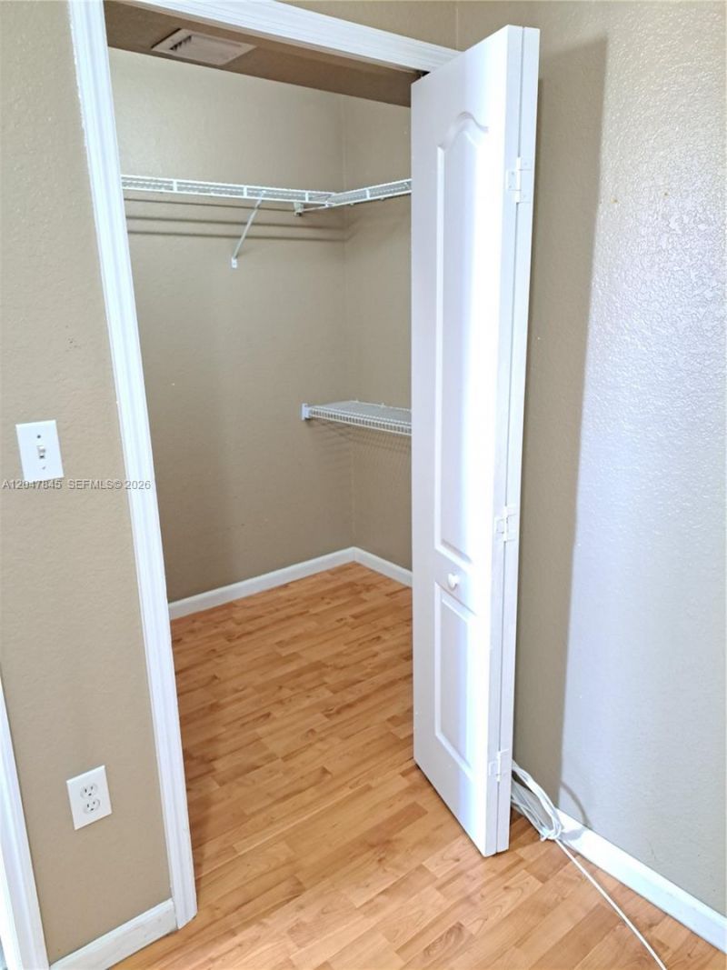 17318 NW 74th Ave, Unit 202, Hialeah, FL 33015 Photo