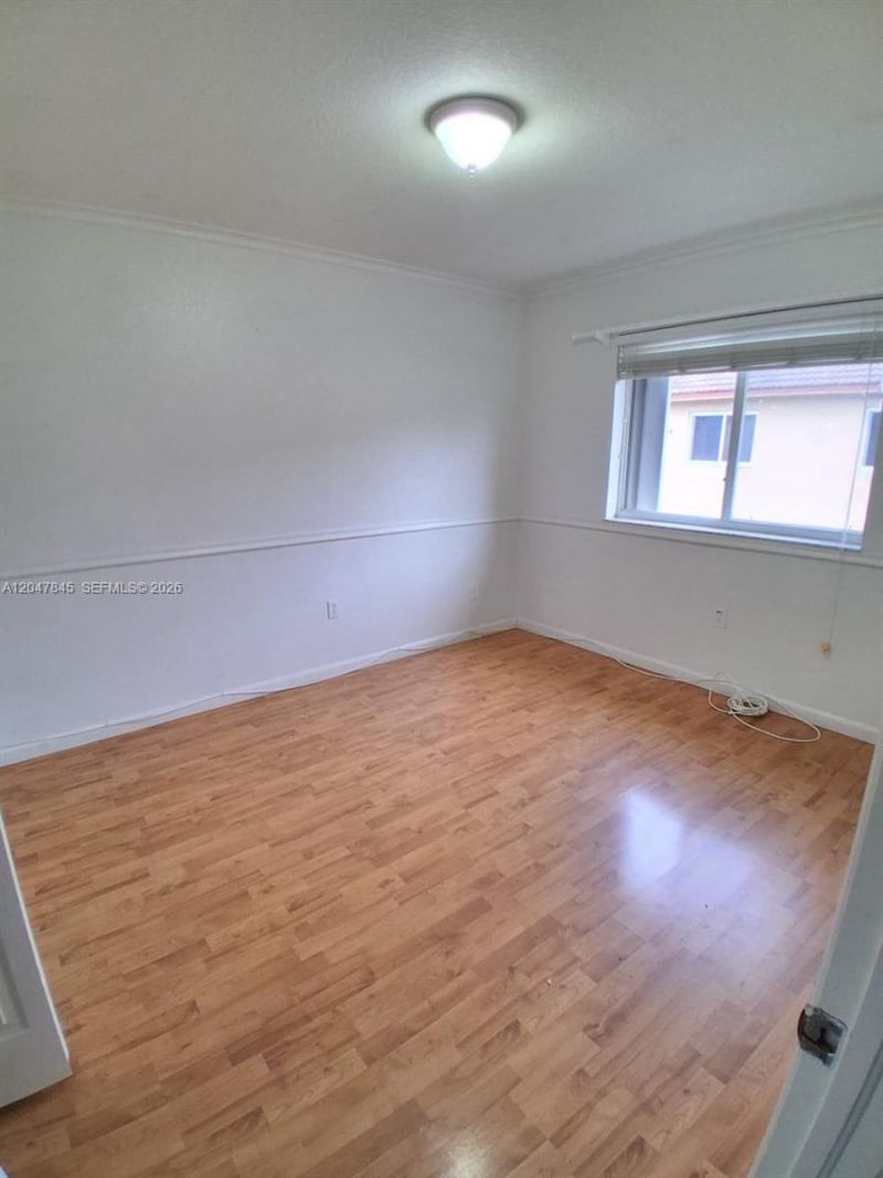 17318 NW 74th Ave, Unit 202, Hialeah, FL 33015 Photo
