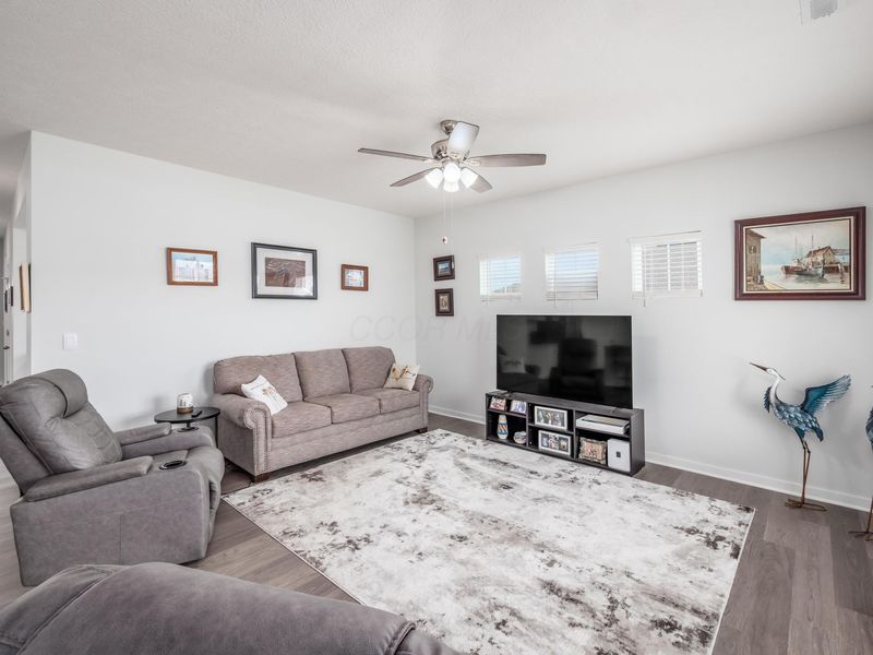 485 Ashley Drive, Plain City, OH 43064 Photo 6
