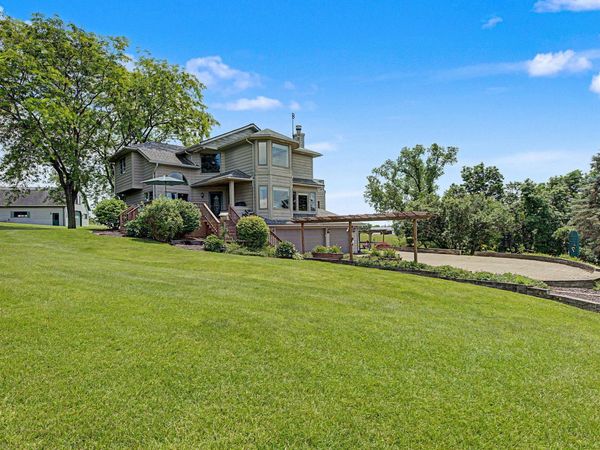 10 S Snipe Hollow Road, Elizabeth, IL 61028