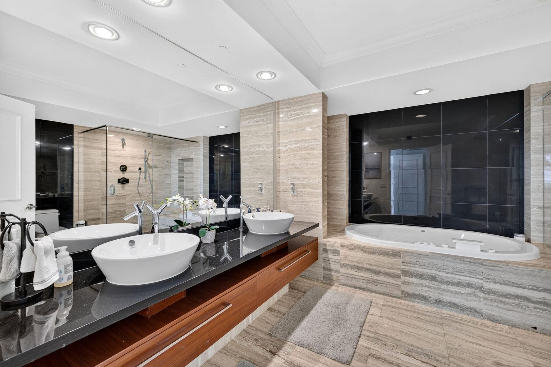 101 S Fort Lauderdale Beach Boulevard, Unit 1606, Fort Lauderdale, FL 33316 Photo