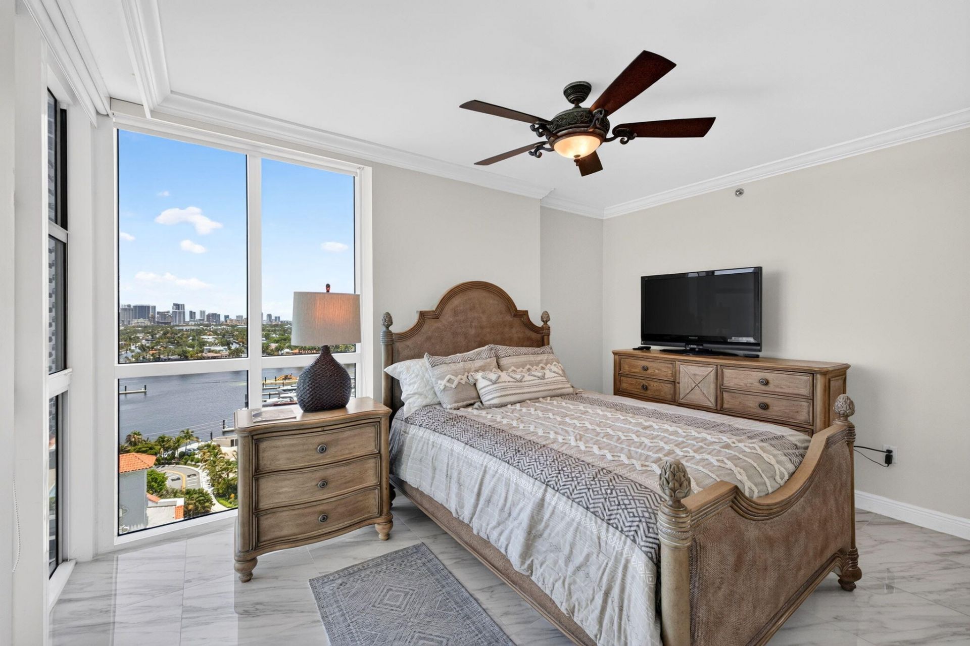 101 S Fort Lauderdale Beach Boulevard, Unit 1606, Fort Lauderdale, FL 33316 Photo