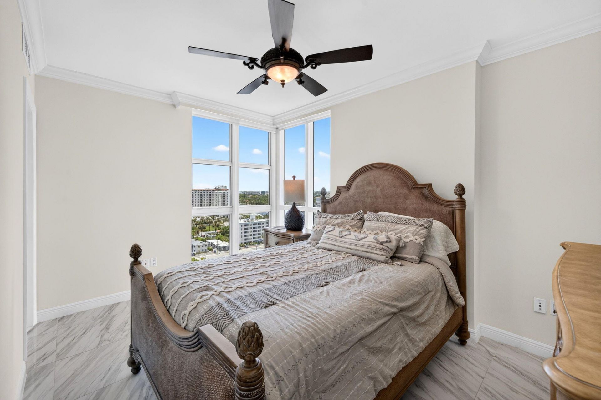 101 S Fort Lauderdale Beach Boulevard, Unit 1606, Fort Lauderdale, FL 33316 Photo