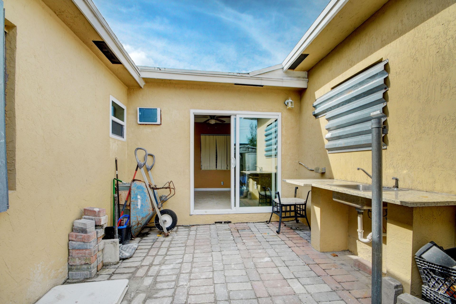 511 Minnesota Street, Lantana, FL 33462 Photo