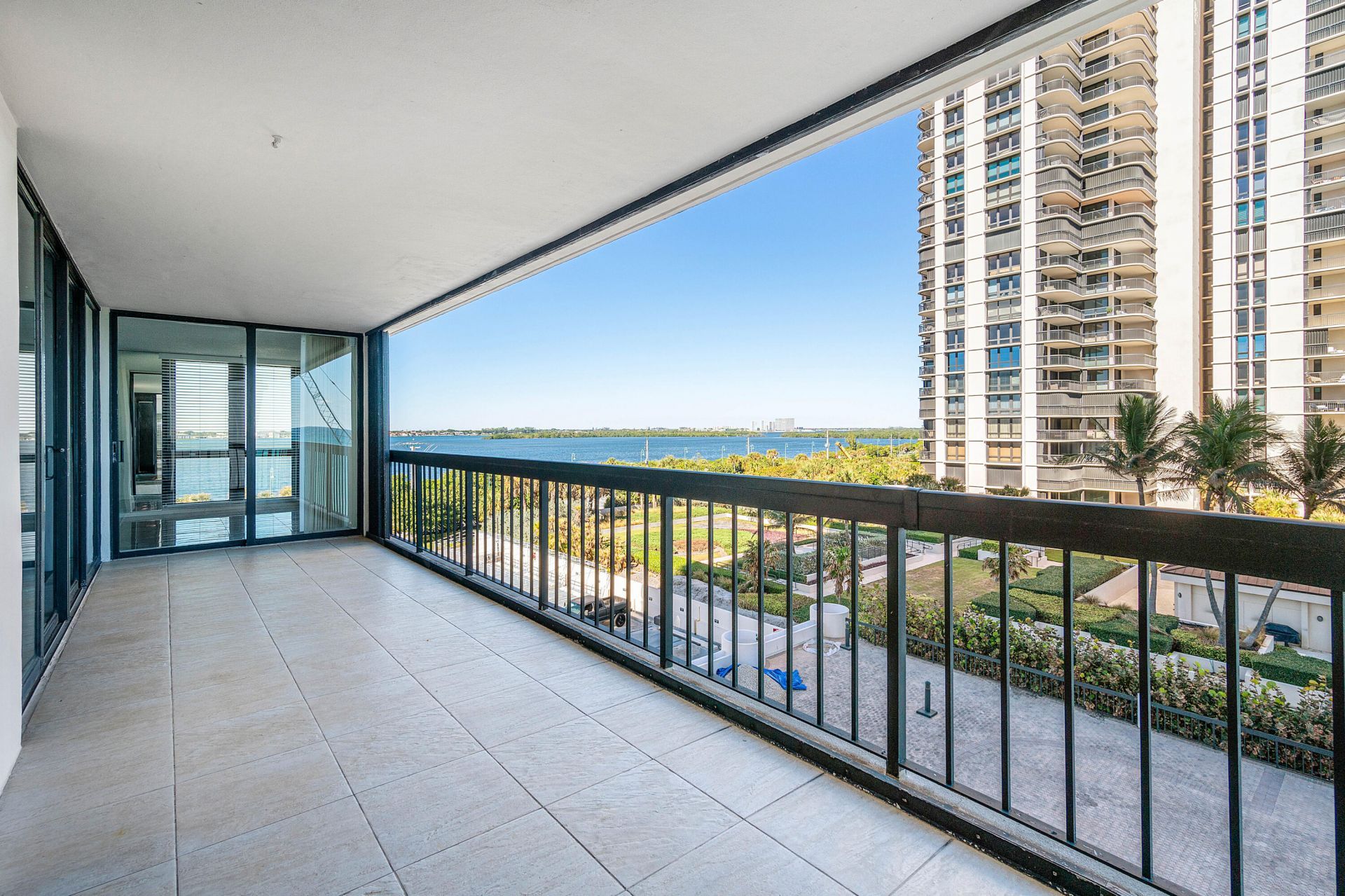 5380 N Ocean Drive, Unit 5g, Riviera Beach, FL 33404 Photo