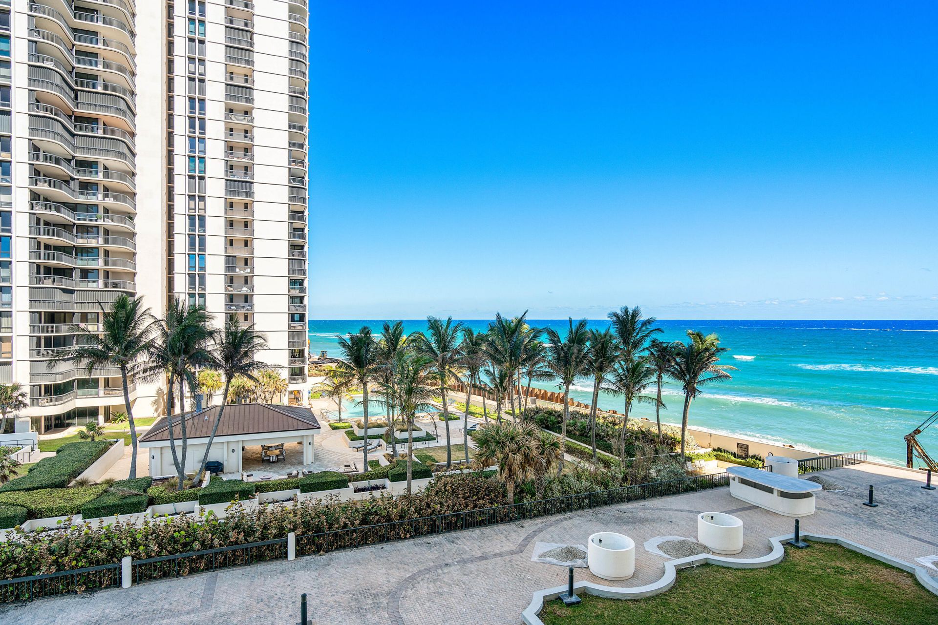 5380 N Ocean Drive N, Unit 5g, Riviera Beach, FL 33404 Photo