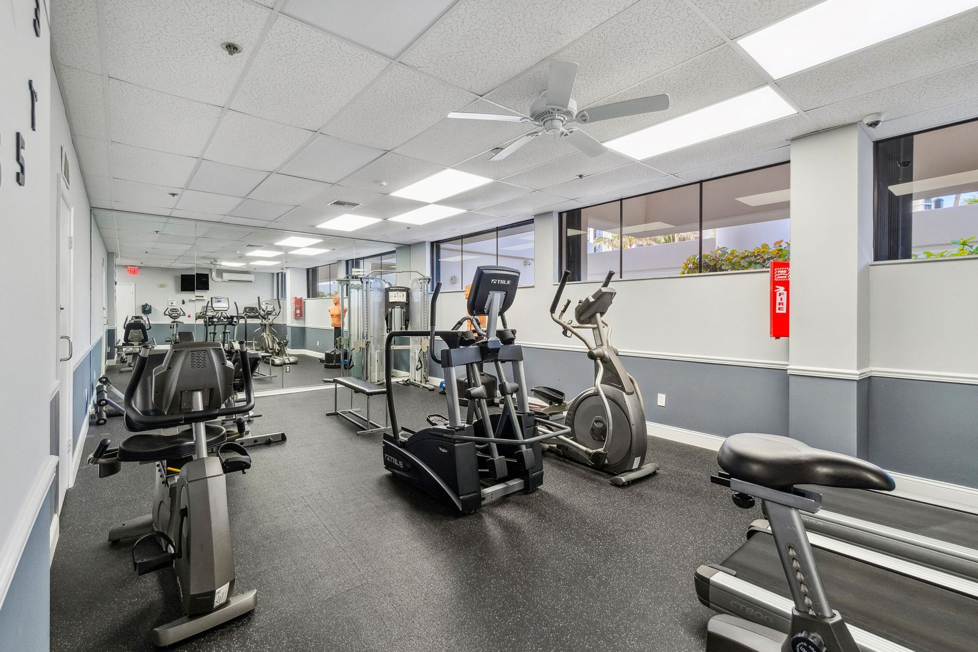 5380 N Ocean Drive, Unit 5g, Riviera Beach, FL 33404 Photo