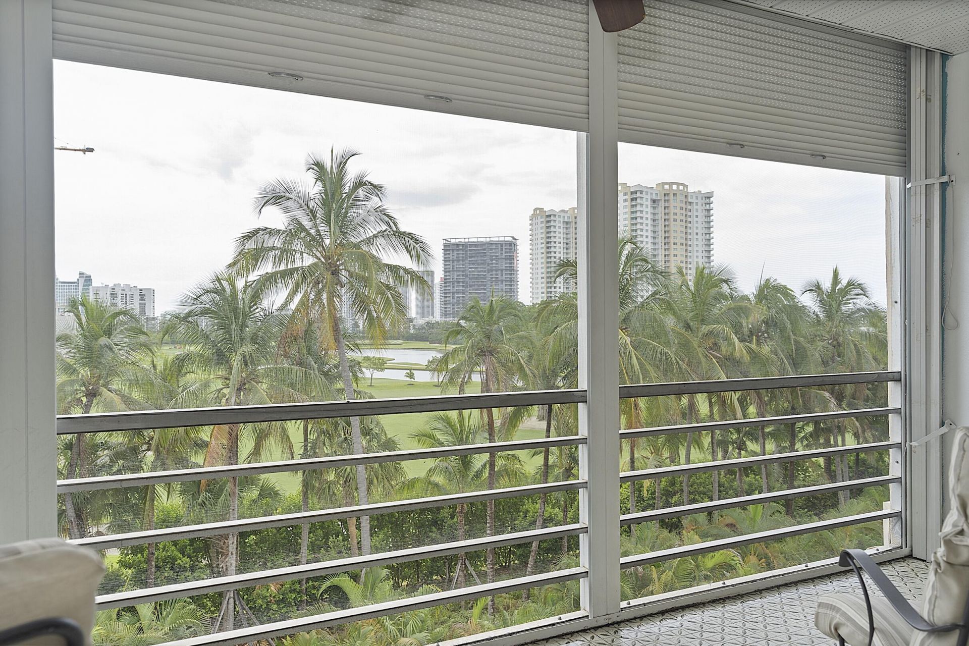 300 NE 14th Avenue, Unit 501, Hallandale, FL 33009 Photo
