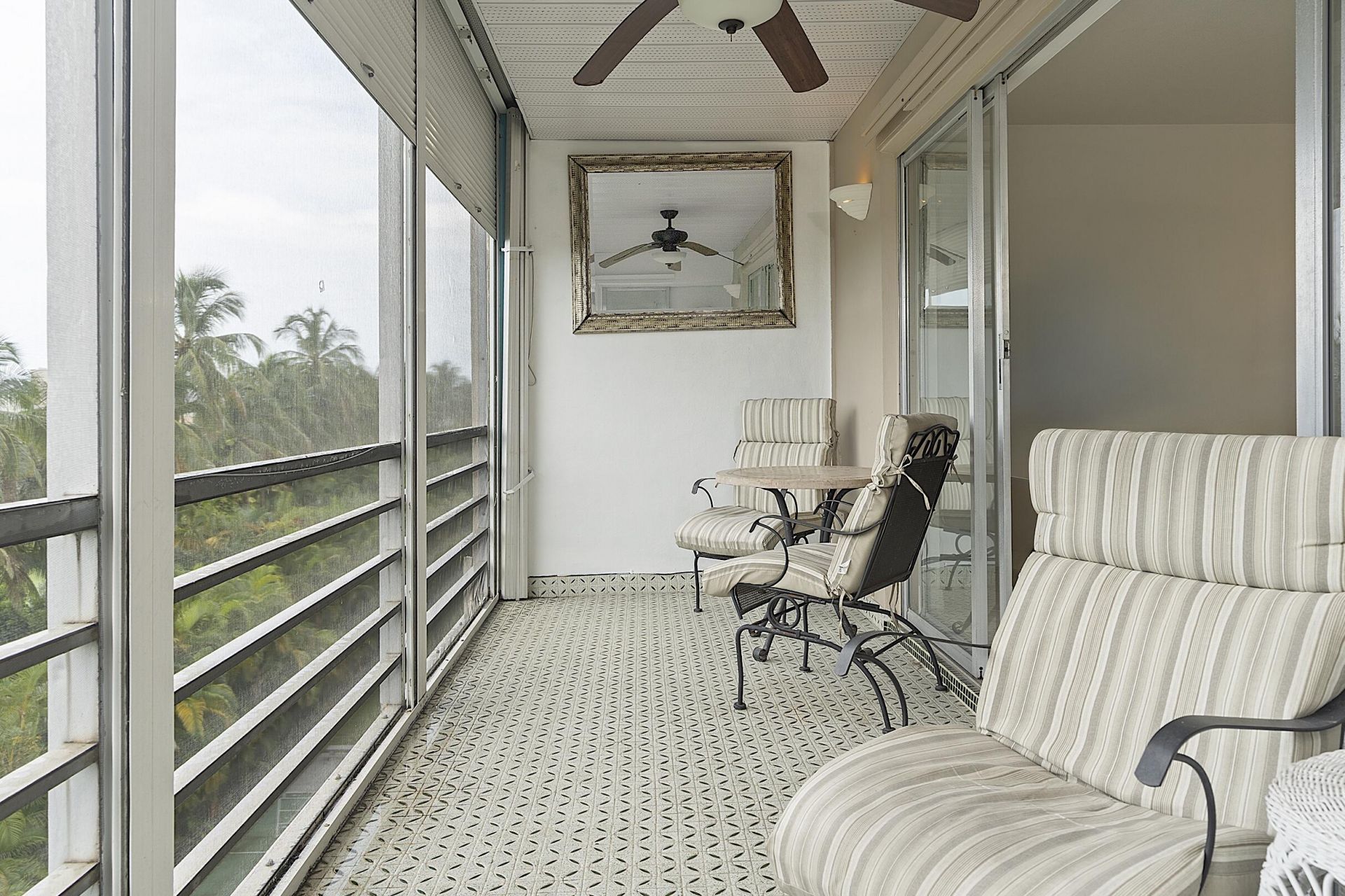300 NE 14th Avenue, Unit 501, Hallandale, FL 33009 Photo