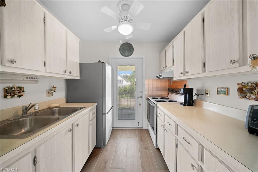 468 12th Ave S, Unit 468, Naples, FL 34102 Photo