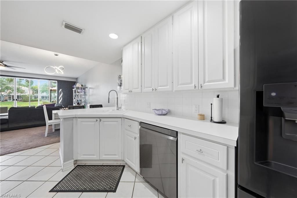 5661 Cove Cir , Unit 51, Naples, FL 34119 Photo