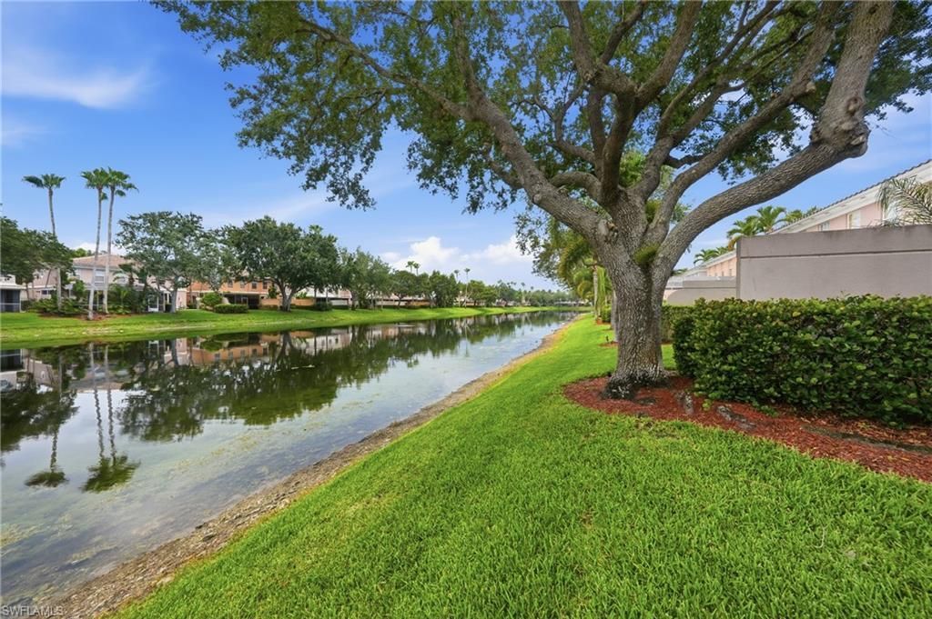 5661 Cove Cir , Unit 51, Naples, FL 34119 Photo