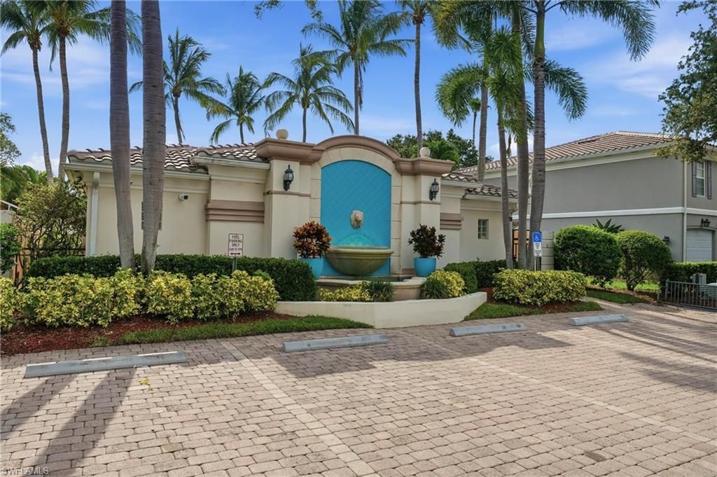 5661 Cove Cir , Unit 51, Naples, FL 34119 Photo
