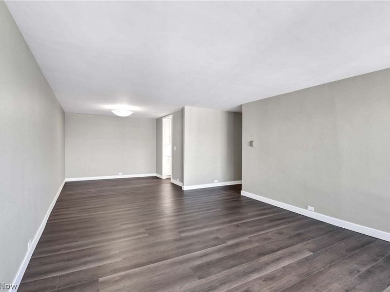 12700 Lake Avenue, Unit 2001, Lakewood, OH 44107 Photo 11