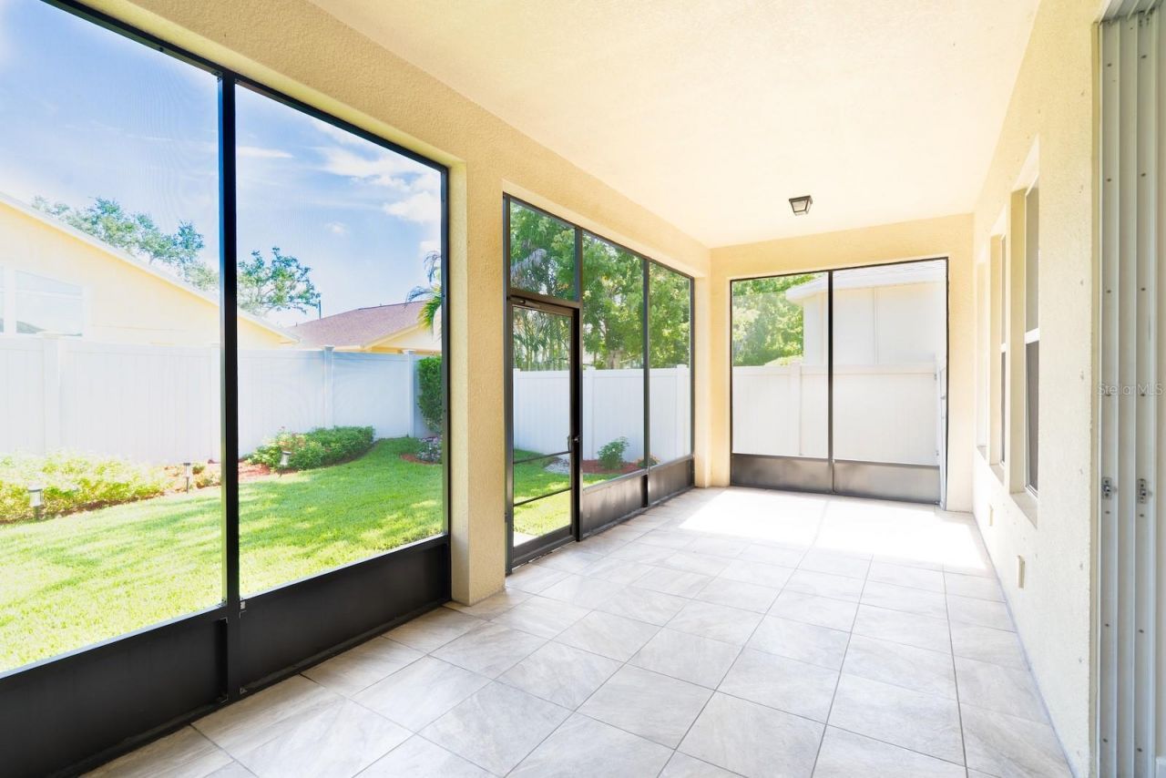 10667 Cardera Drive, Riverview, FL 33578 Photo