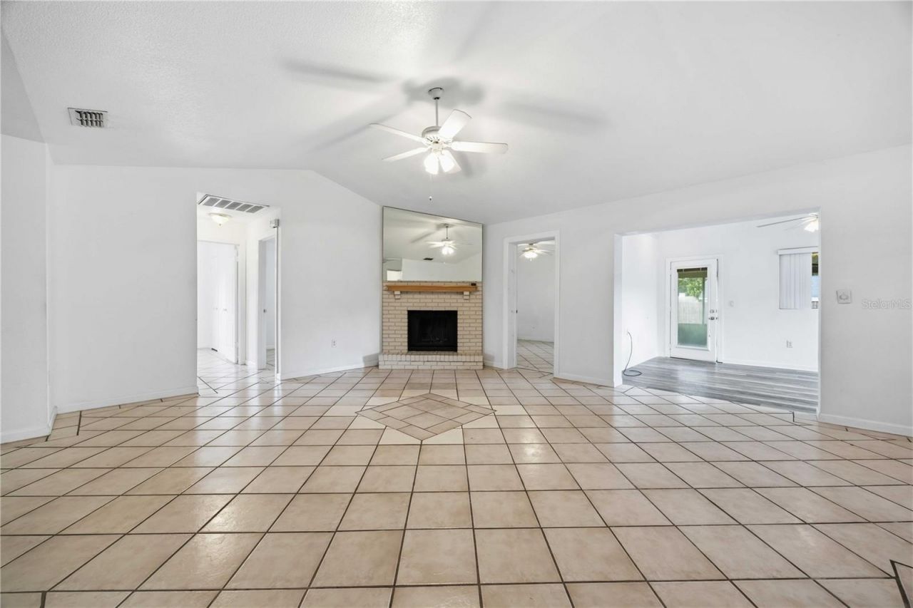 3615 Willow Wisp Drive S, Lakeland, FL 33810 Photo