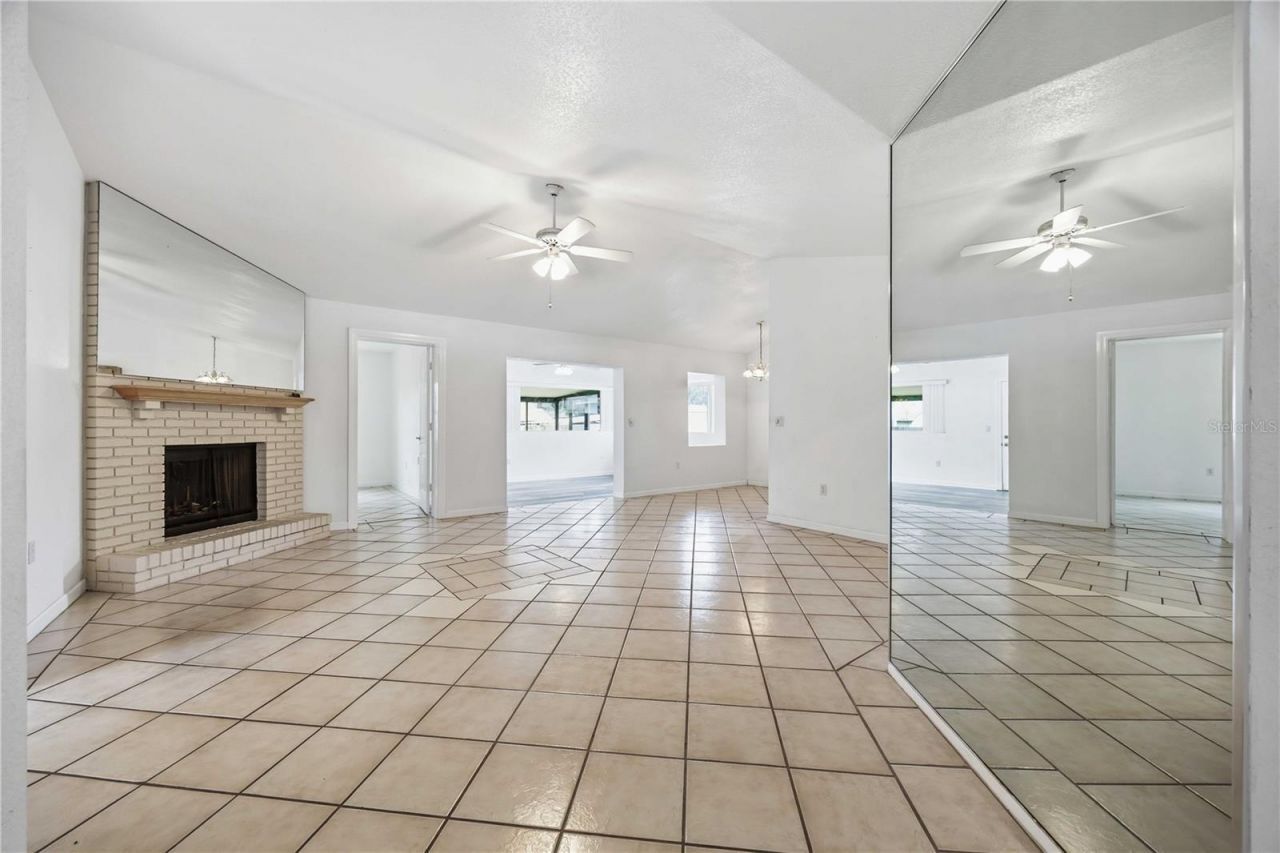 3615 Willow Wisp Drive S, Lakeland, FL 33810 Photo
