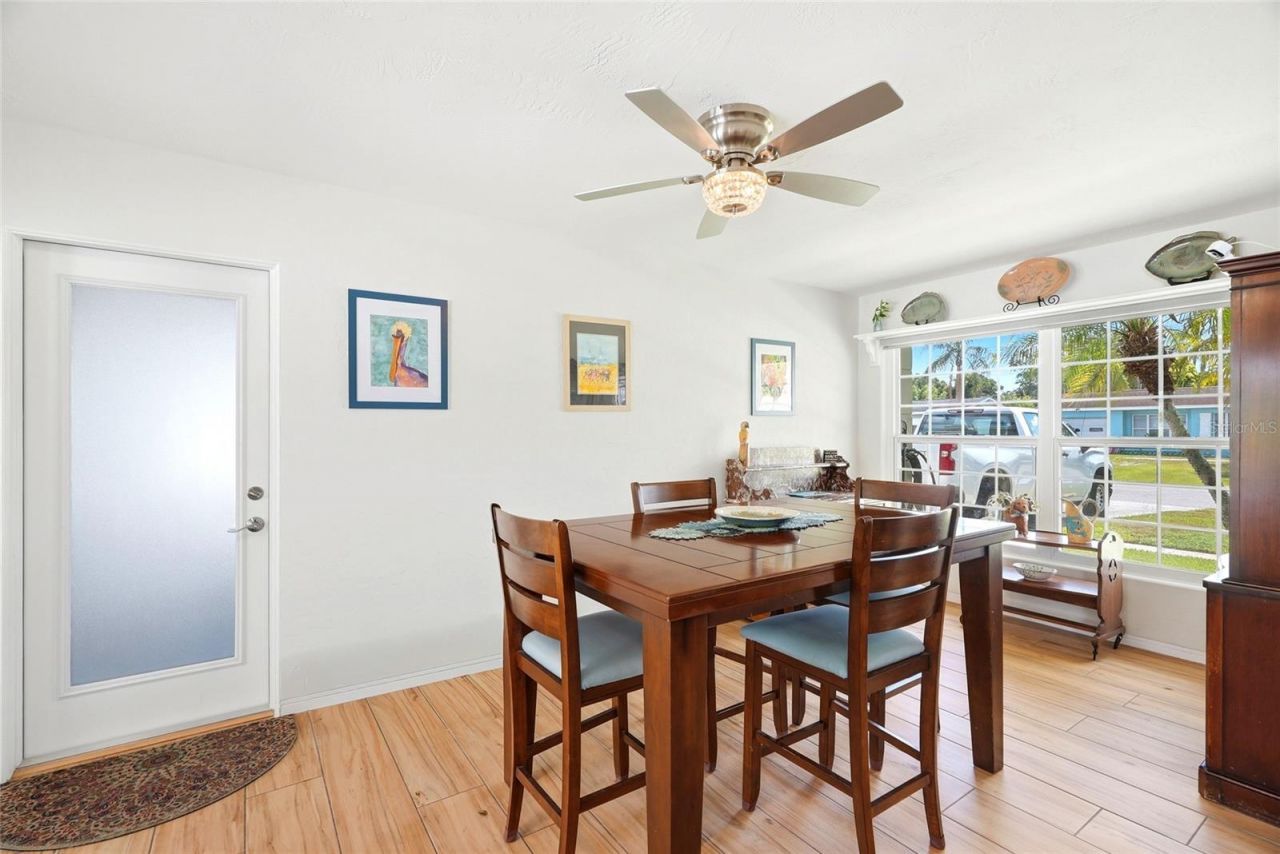4822 60th Way N, Kenneth City, FL 33709 Photo