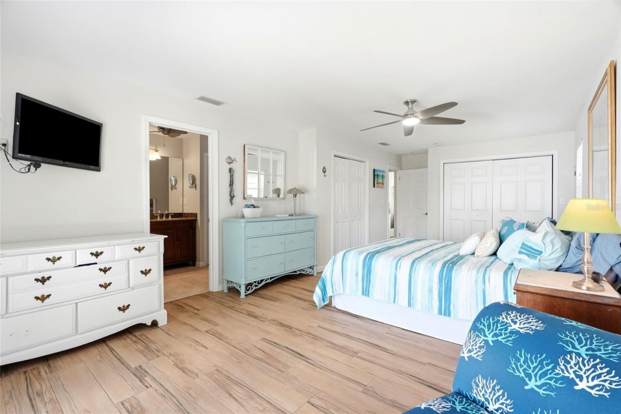 4822 60th Way N, Kenneth City, FL 33709 Photo