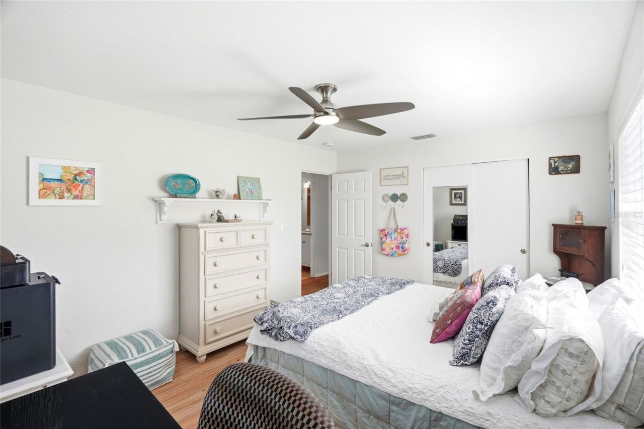 4822 60th Way N, Kenneth City, FL 33709 Photo