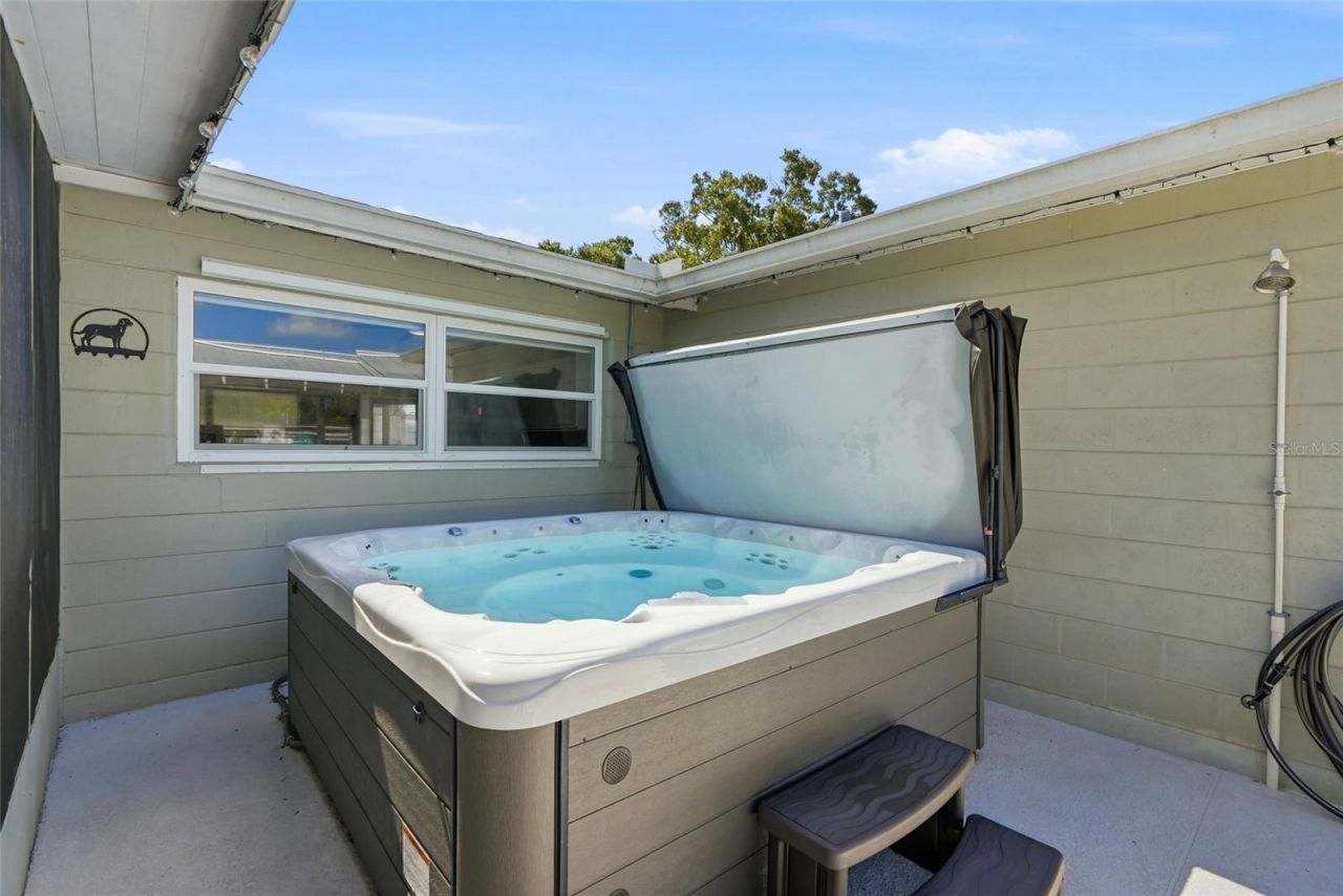 4822 60th Way N, Kenneth City, FL 33709 Photo