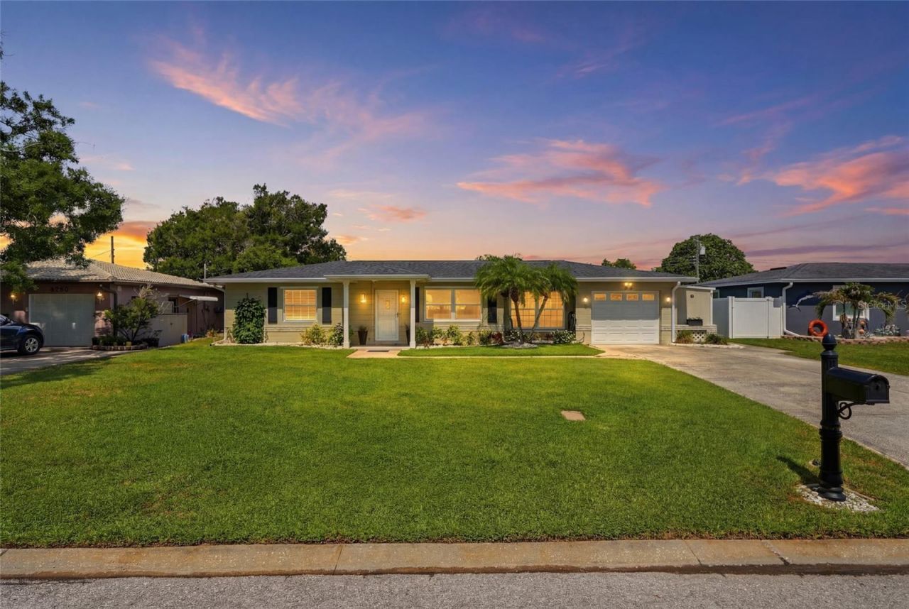 4822 60th Way N, Kenneth City, FL 33709 Photo