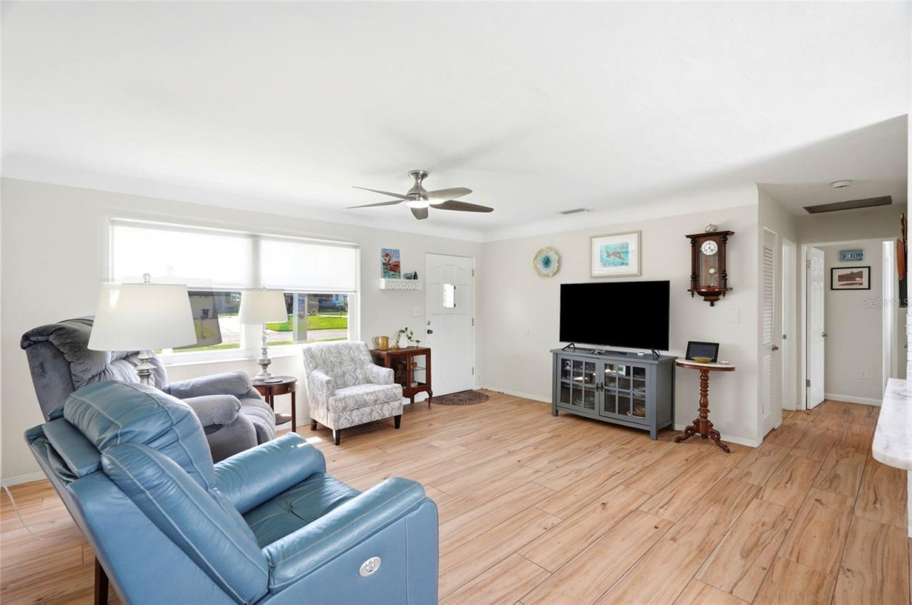 4822 60th Way N, Kenneth City, FL 33709 Photo