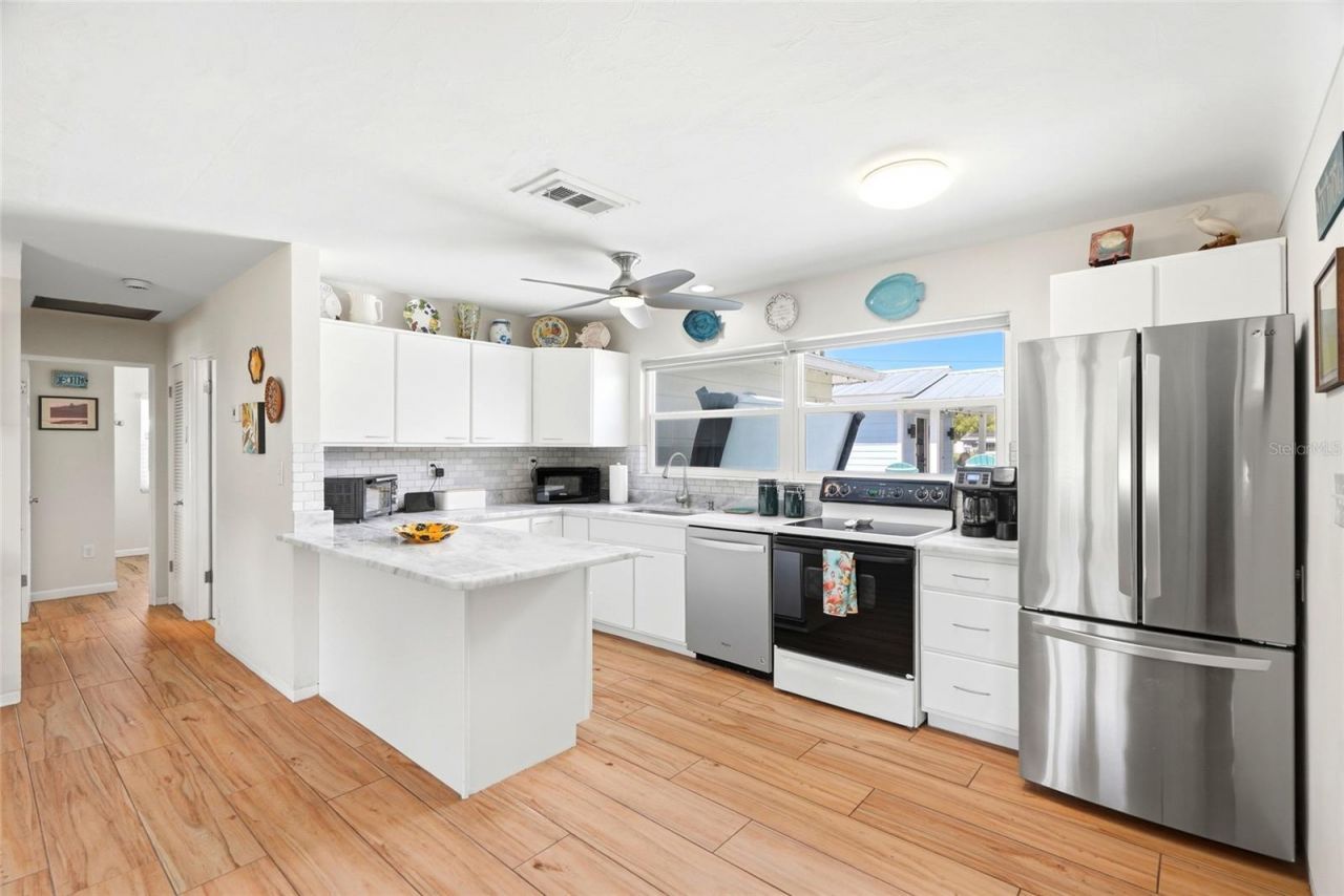4822 60th Way N, Kenneth City, FL 33709 Photo