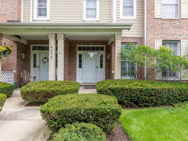 4383 Canterbury Court , Unit 4383, St. Charles, IL 60174