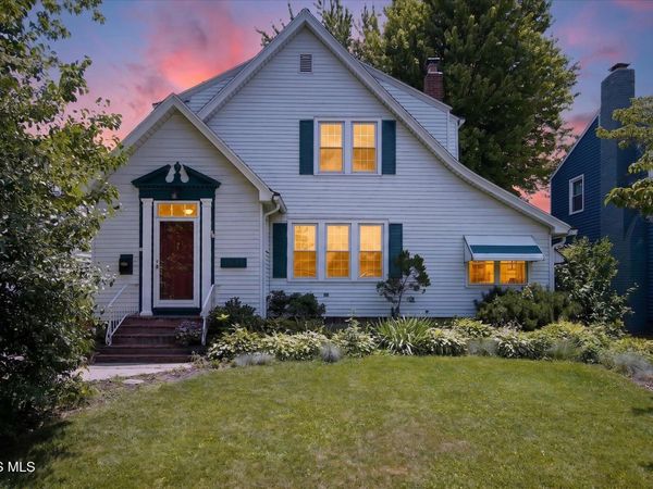 1831 Heatherdowns Boulevard , Toledo, OH 43614