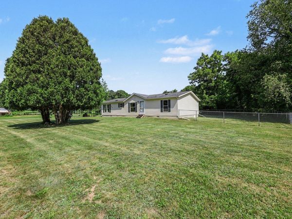 4794 Seymour Road, Jackson, MI 49201