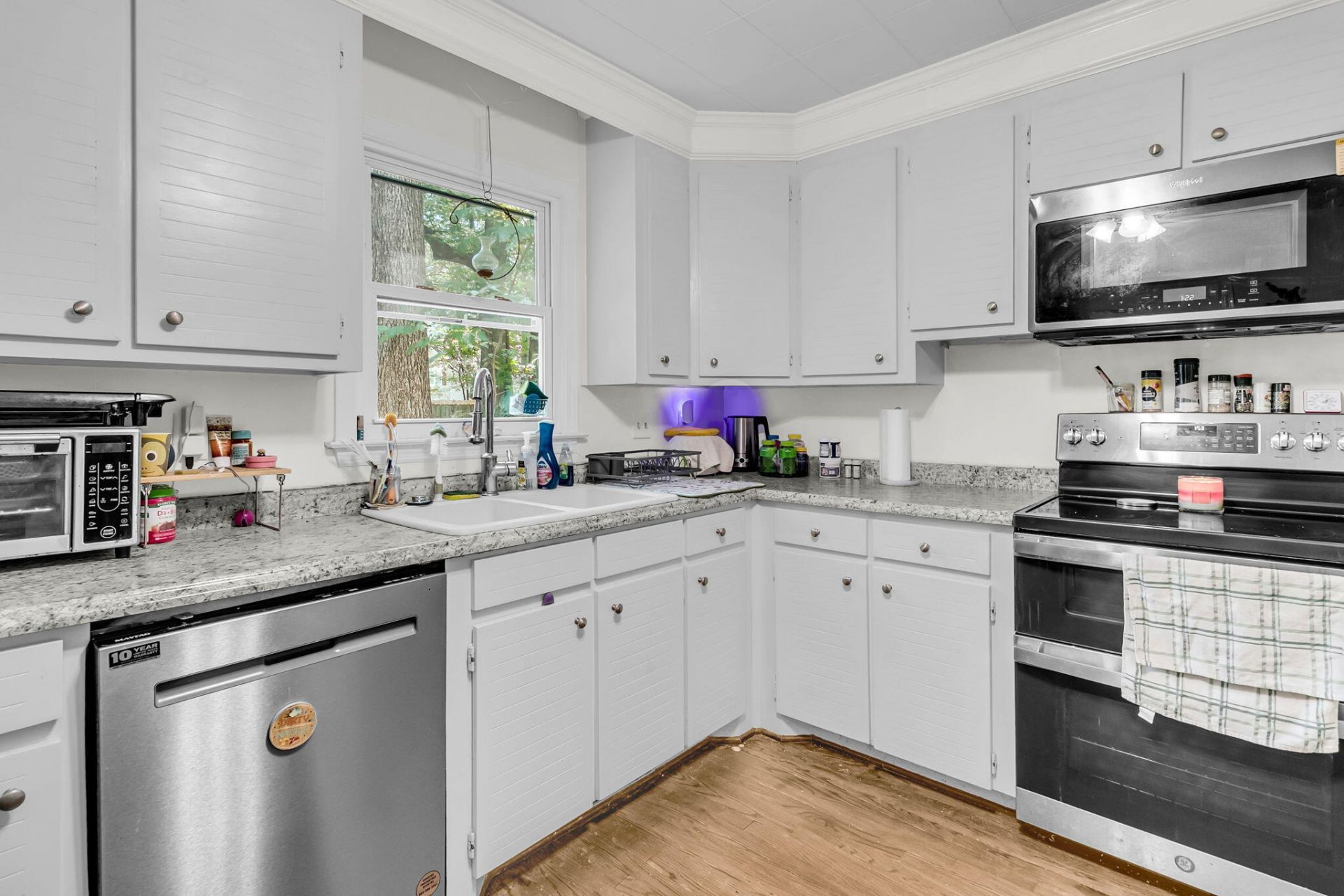 107 Westminster Avenue Photo 13