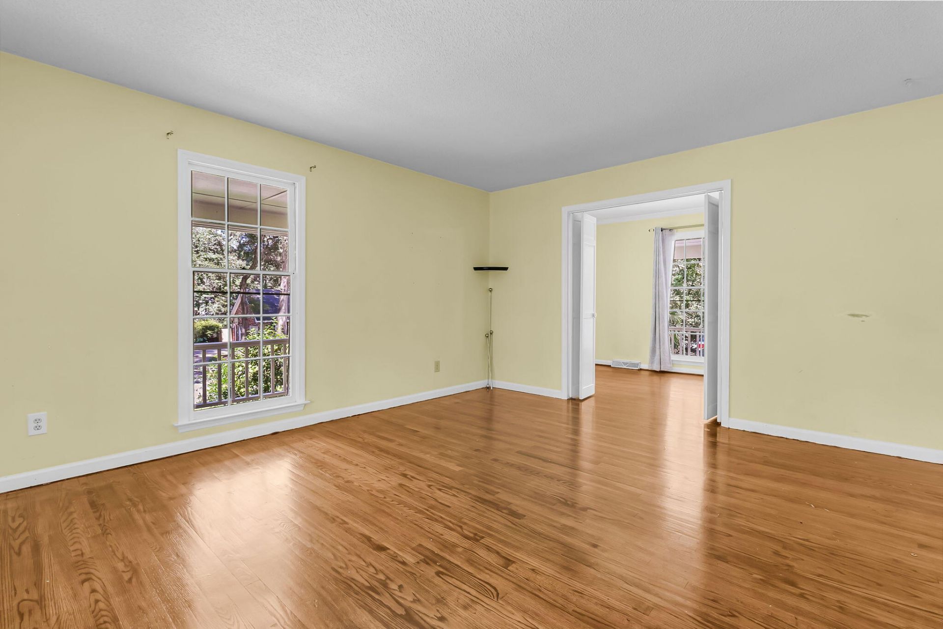 107 Westminster Avenue Photo 16