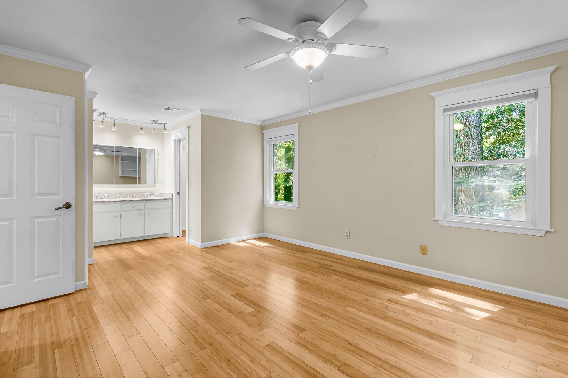 107 Westminster Avenue Photo 28
