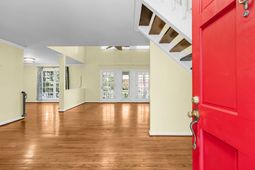 107 Westminster Avenue photo 4