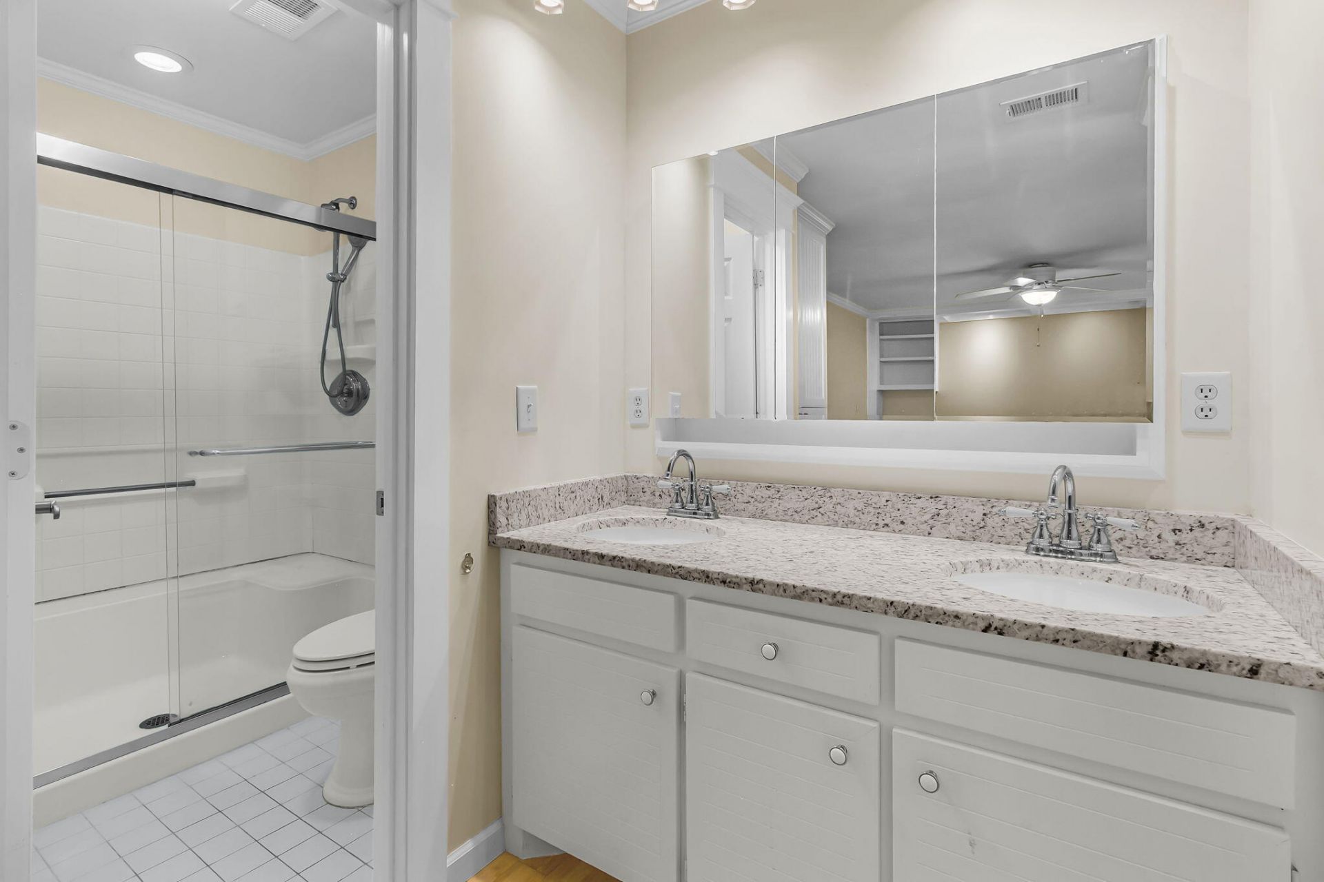 107 Westminster Avenue Photo 32