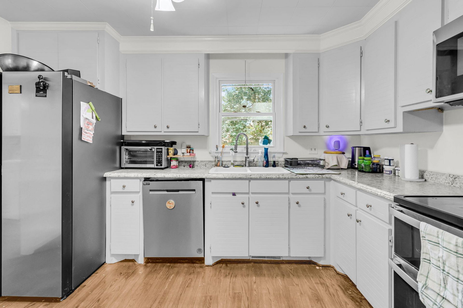 107 Westminster Avenue Photo 4
