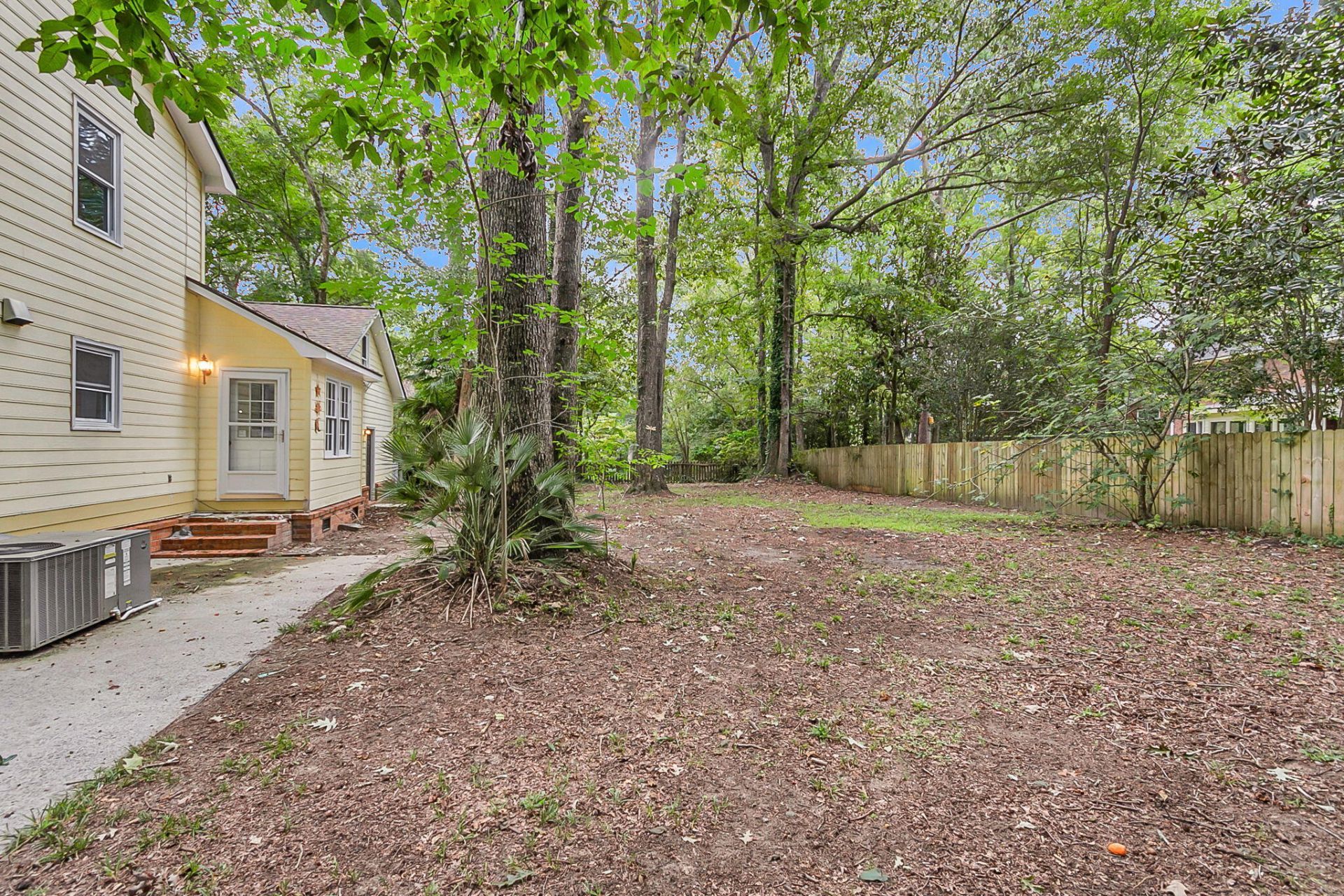 107 Westminster Avenue Photo 60